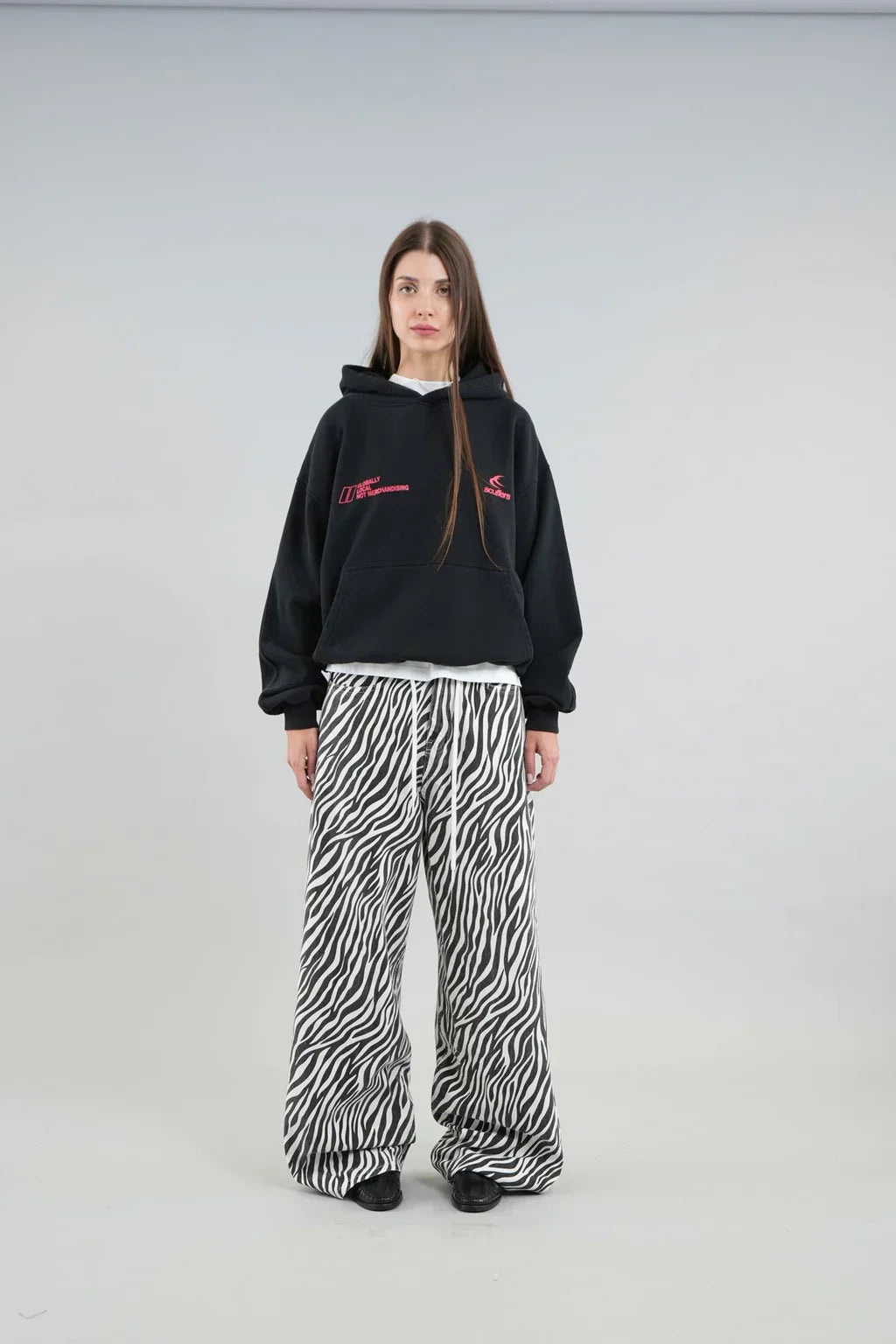 Worldwide – Unisex Hoodie | Streetwear Essential